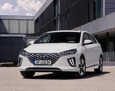 We review the 2019 Hyundai Ioniq