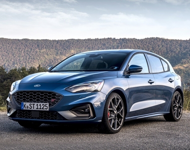 We Review the Ford Focus