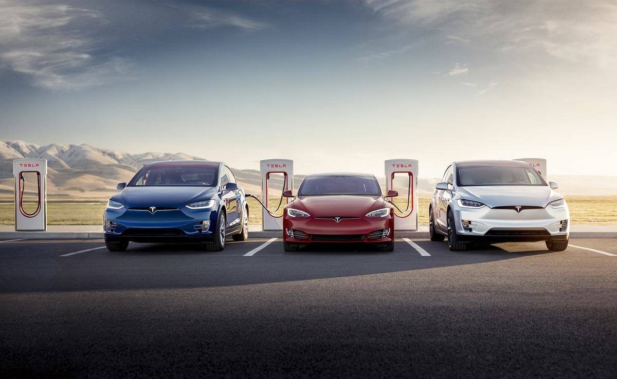 Tesla’s new technology recharges a car in 15 minutes