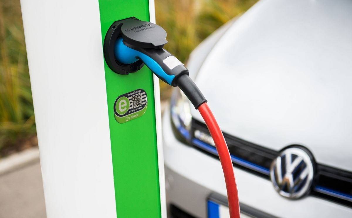 Volkswagen expands electric car plans