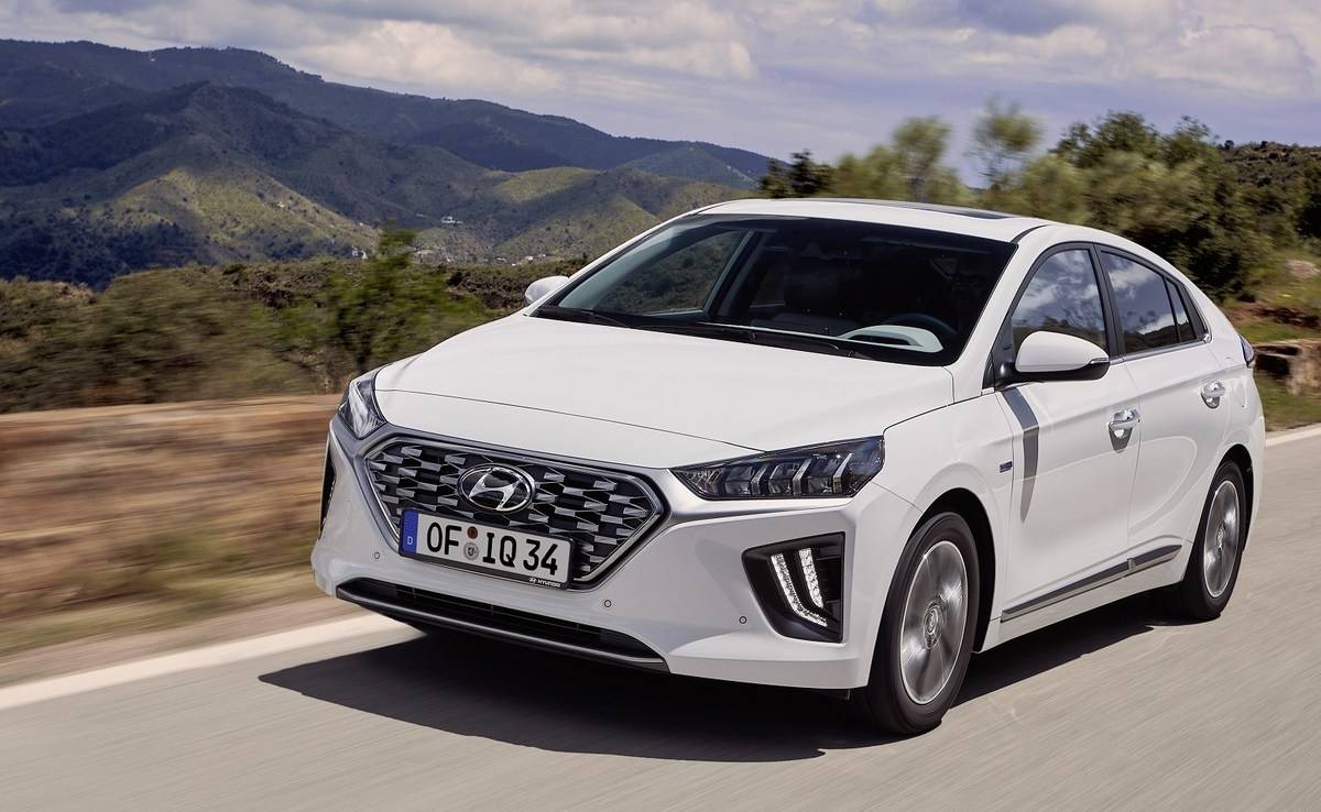 We review the 2019 Hyundai Ioniq - Why buy