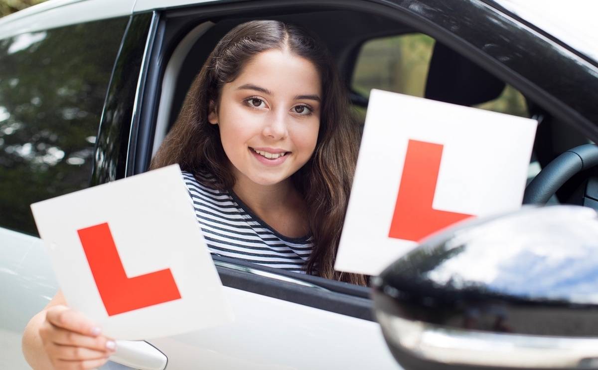 Young driver's guide to car insurance
