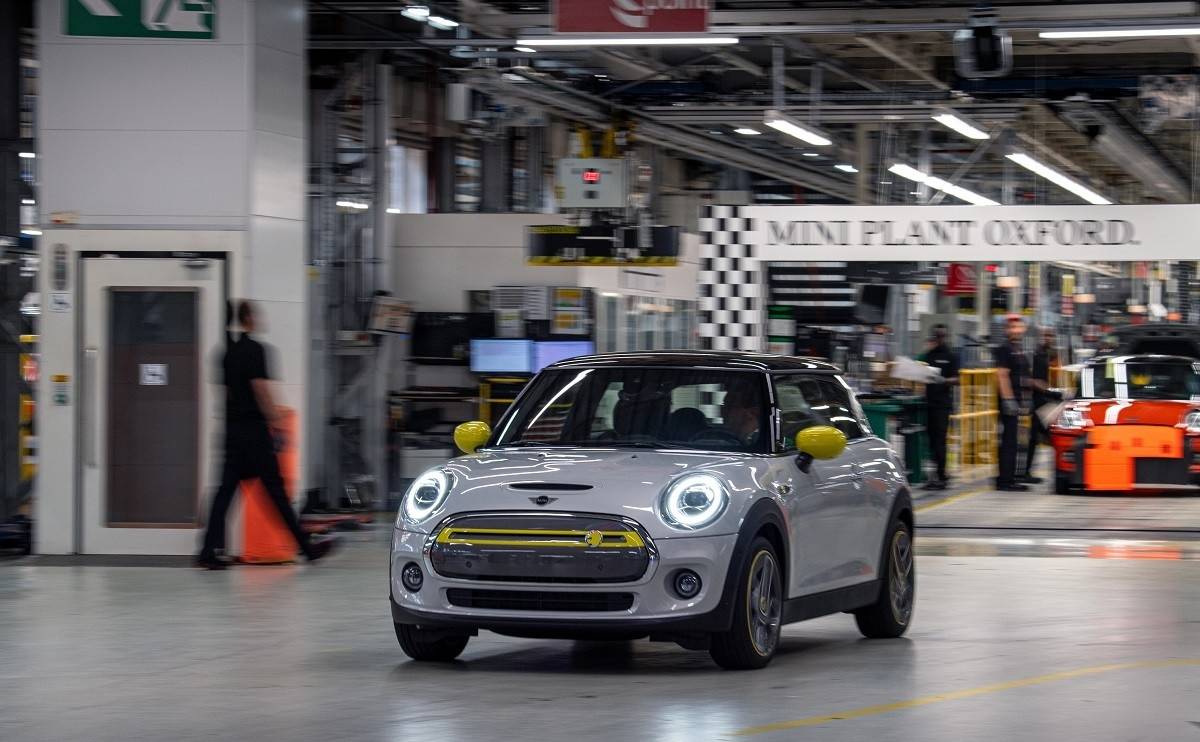 Electric Mini production to boost UK car industry