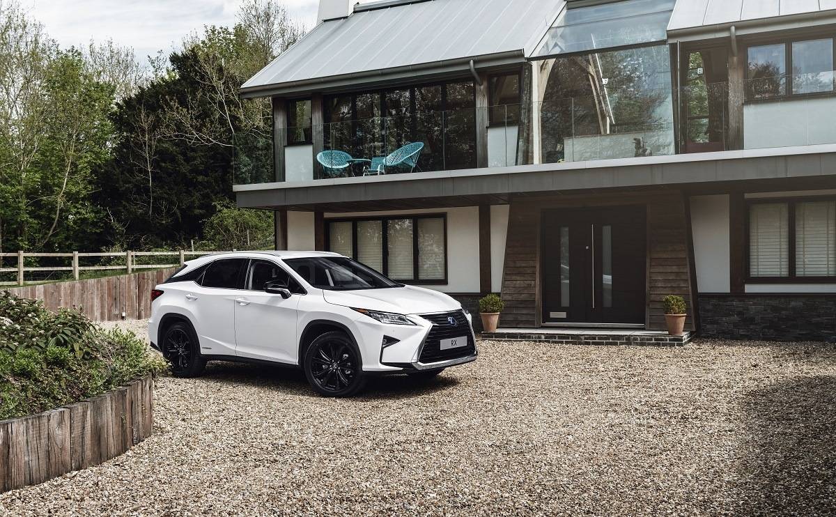 We Review the Lexus RX - Practicality