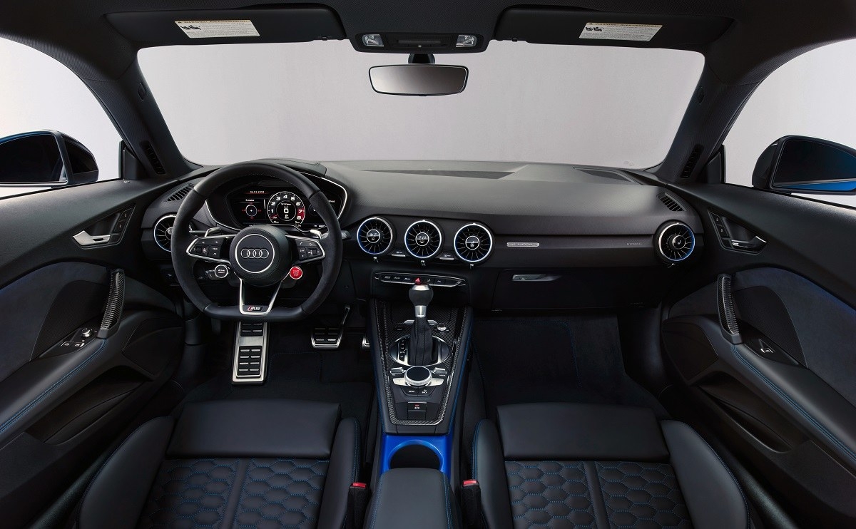 Audi TT - Interior