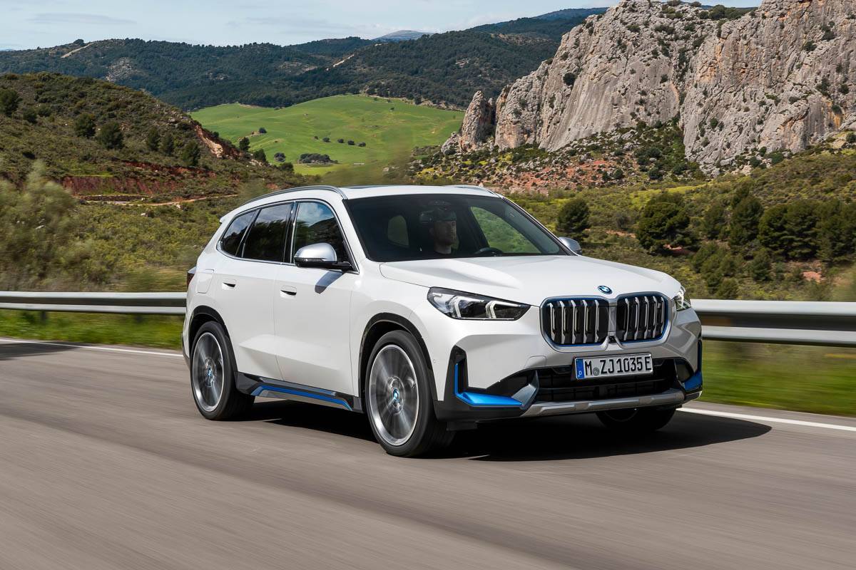 bmw_ix1_1