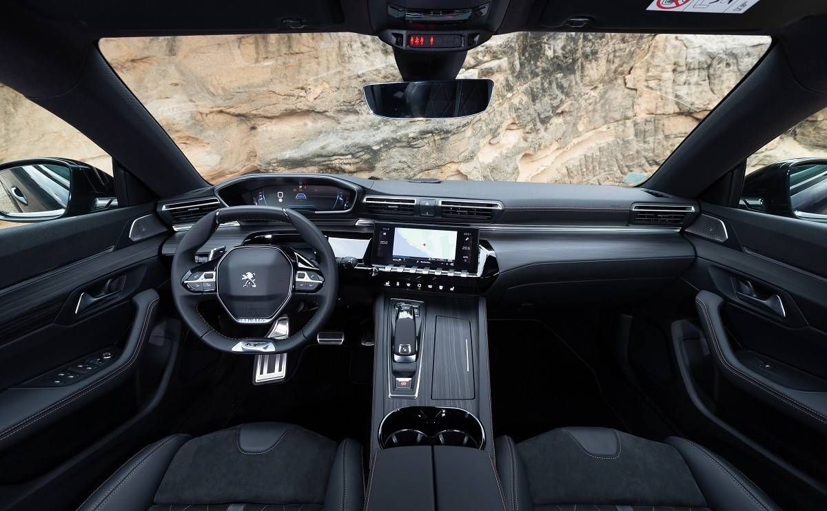 Peugeot 508 SW - Interior