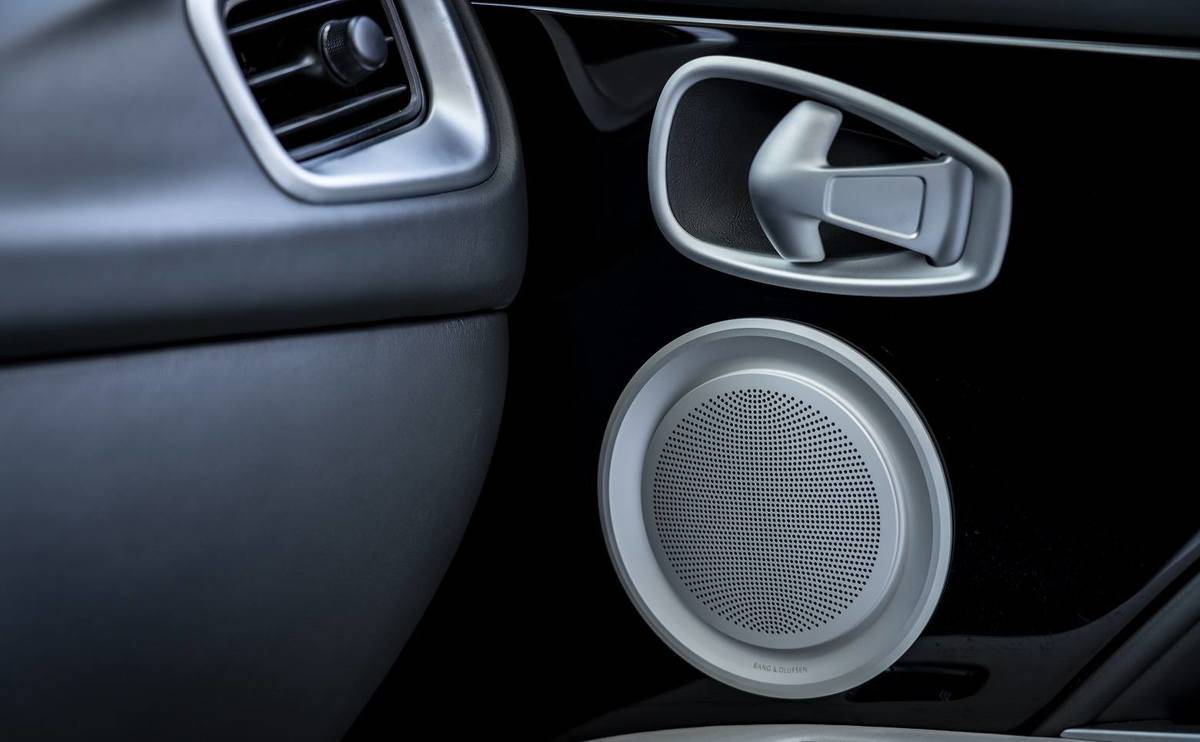 We review the 2019 Aston Martin DBS Superleggera - Safety