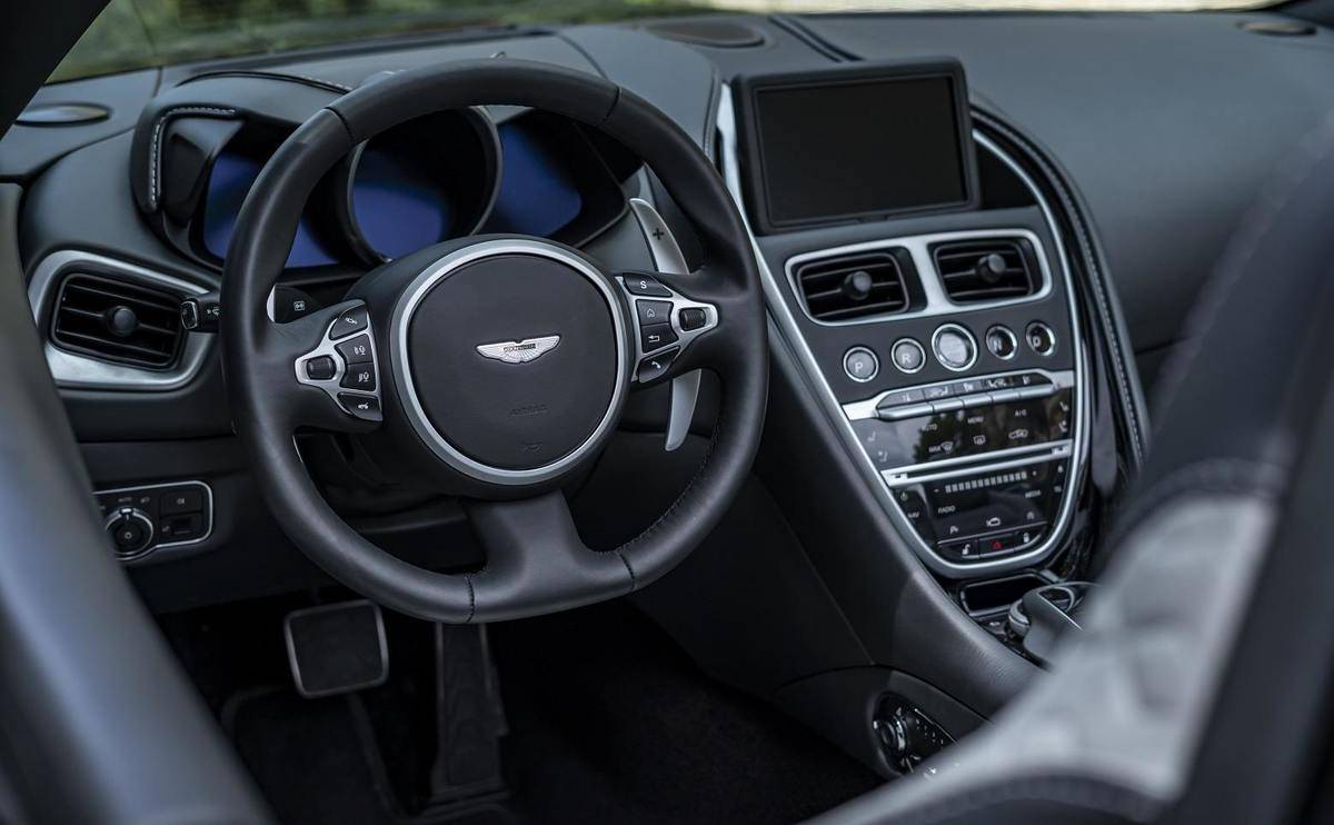 We review the 2019 Aston Martin DBS Superleggera - The drive