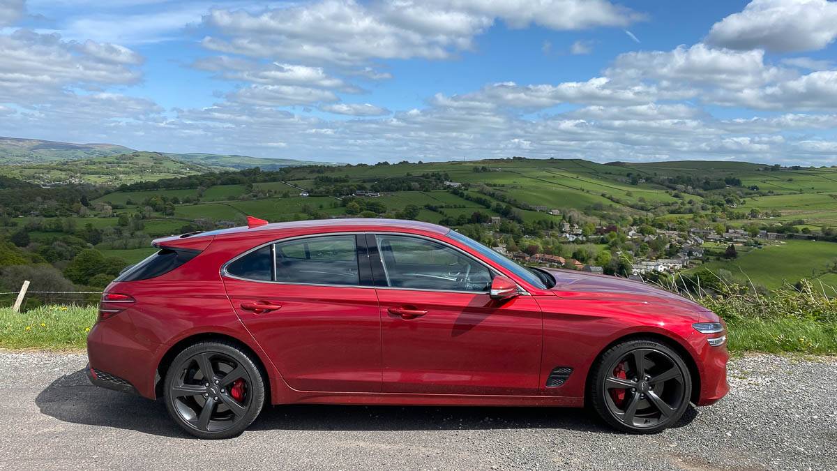 genesis_g70_shootingbrake-4