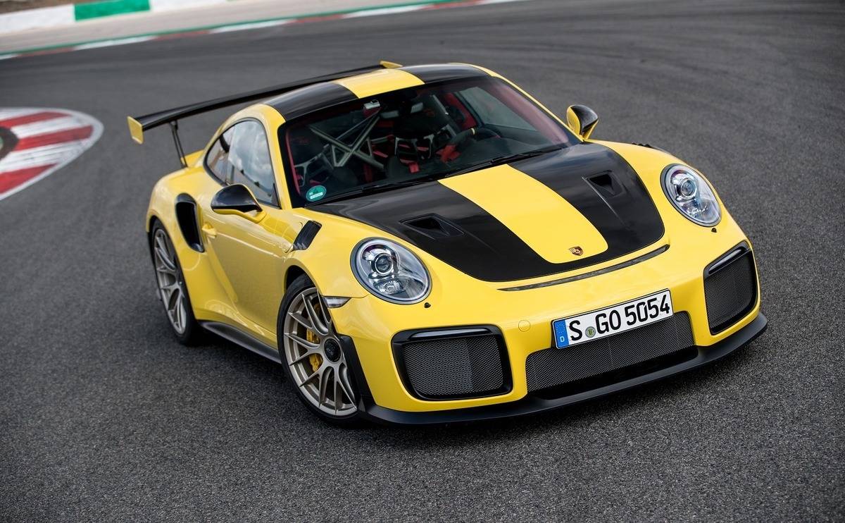 We review the Porsche 911 GT2 RS - Practicality